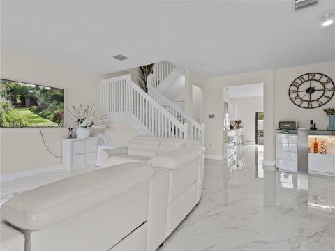 Photo of 3347 W 106th Ter, Hialeah, FL 33018 (MLS # A12000141)