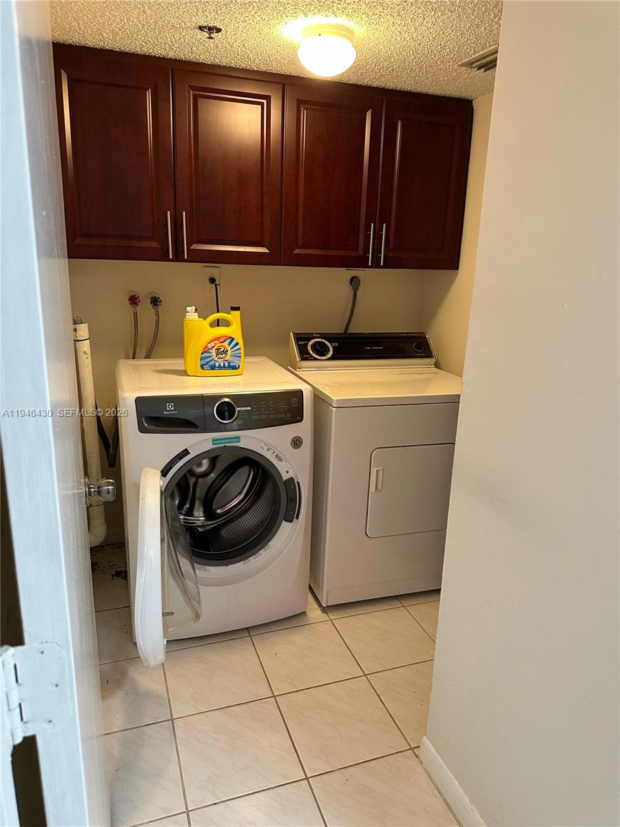 2240 N Cypress Bend Dr 805