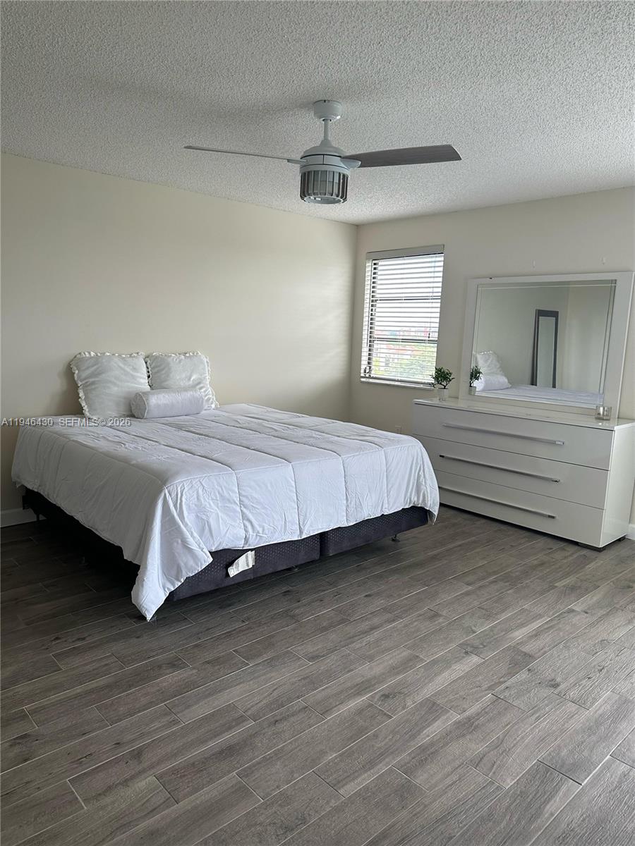 CYPRESS BEND CONDOMINIUM - Residential