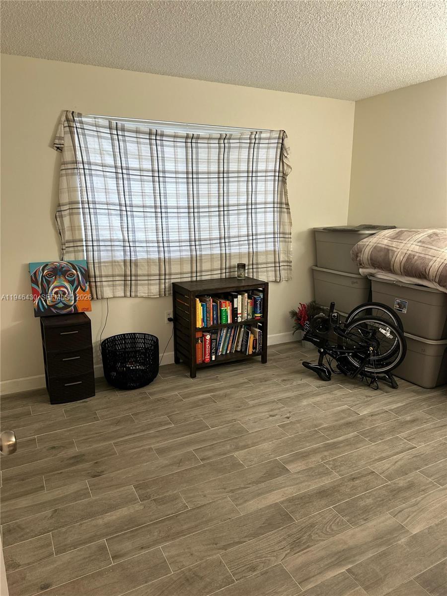 CYPRESS BEND CONDOMINIUM - Residential