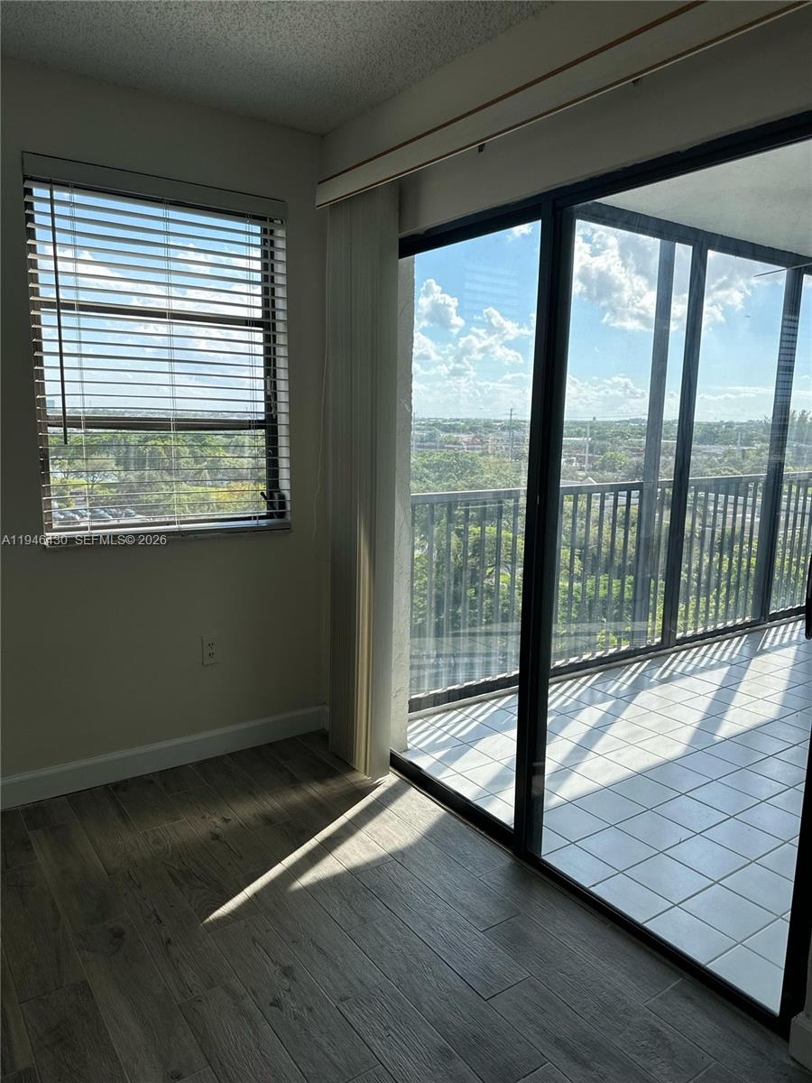 CYPRESS BEND CONDOMINIUM - Residential