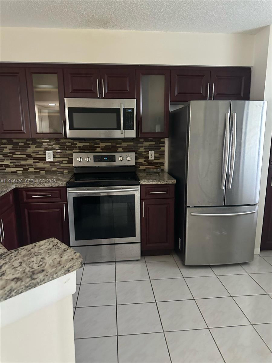 CYPRESS BEND CONDOMINIUM - Residential