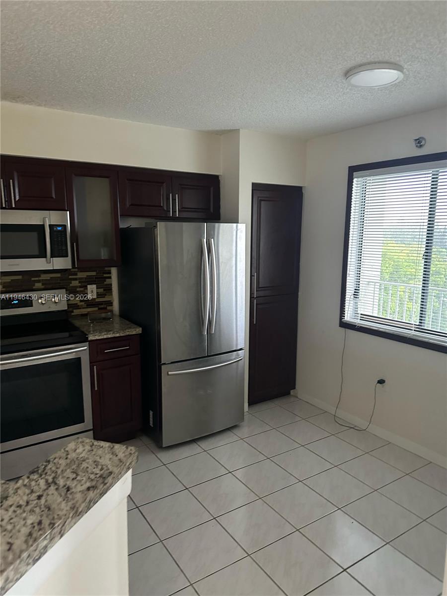 CYPRESS BEND CONDOMINIUM - Residential