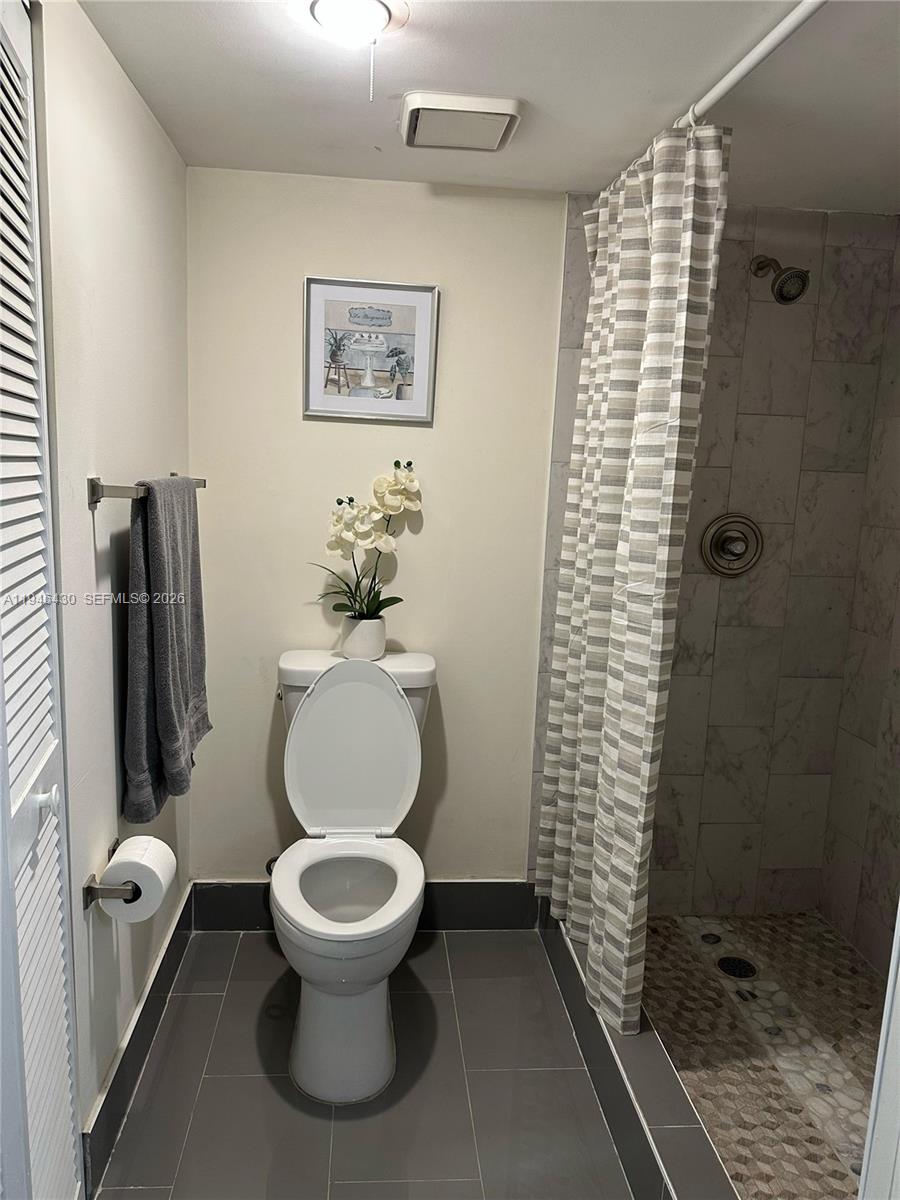 CYPRESS BEND CONDOMINIUM - Residential