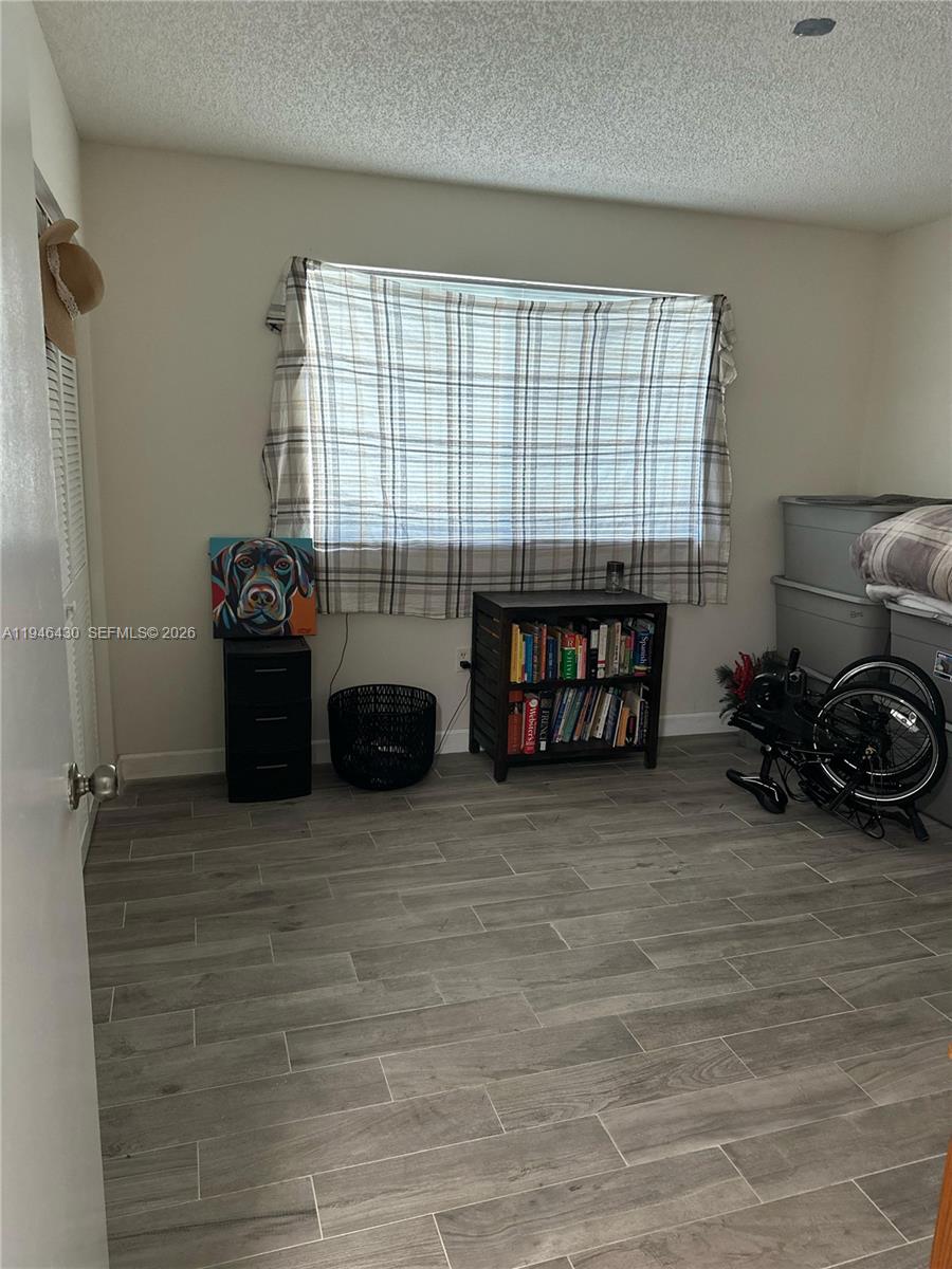 CYPRESS BEND CONDOMINIUM - Residential