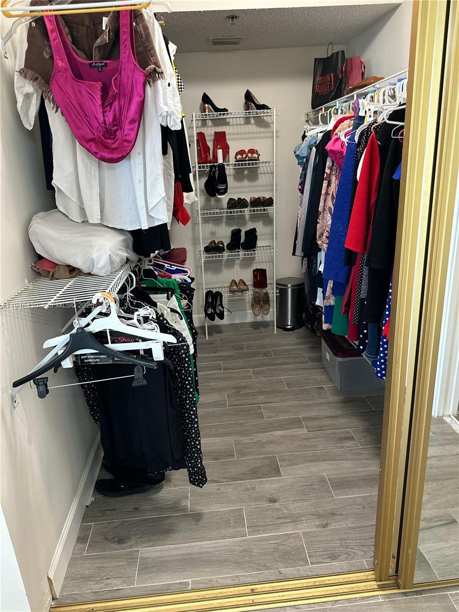 CYPRESS BEND CONDOMINIUM - Residential