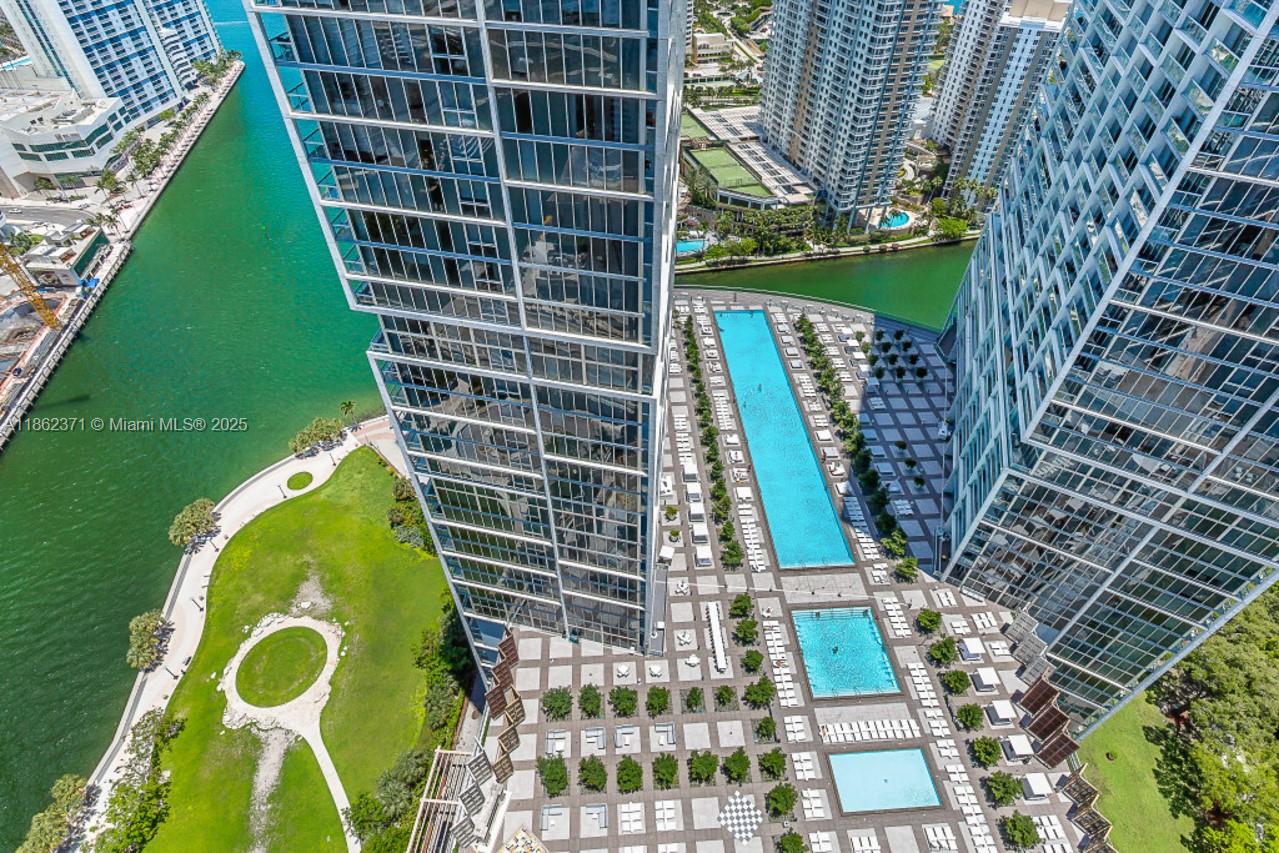 ICON BRICKELL NO TWO - Residential