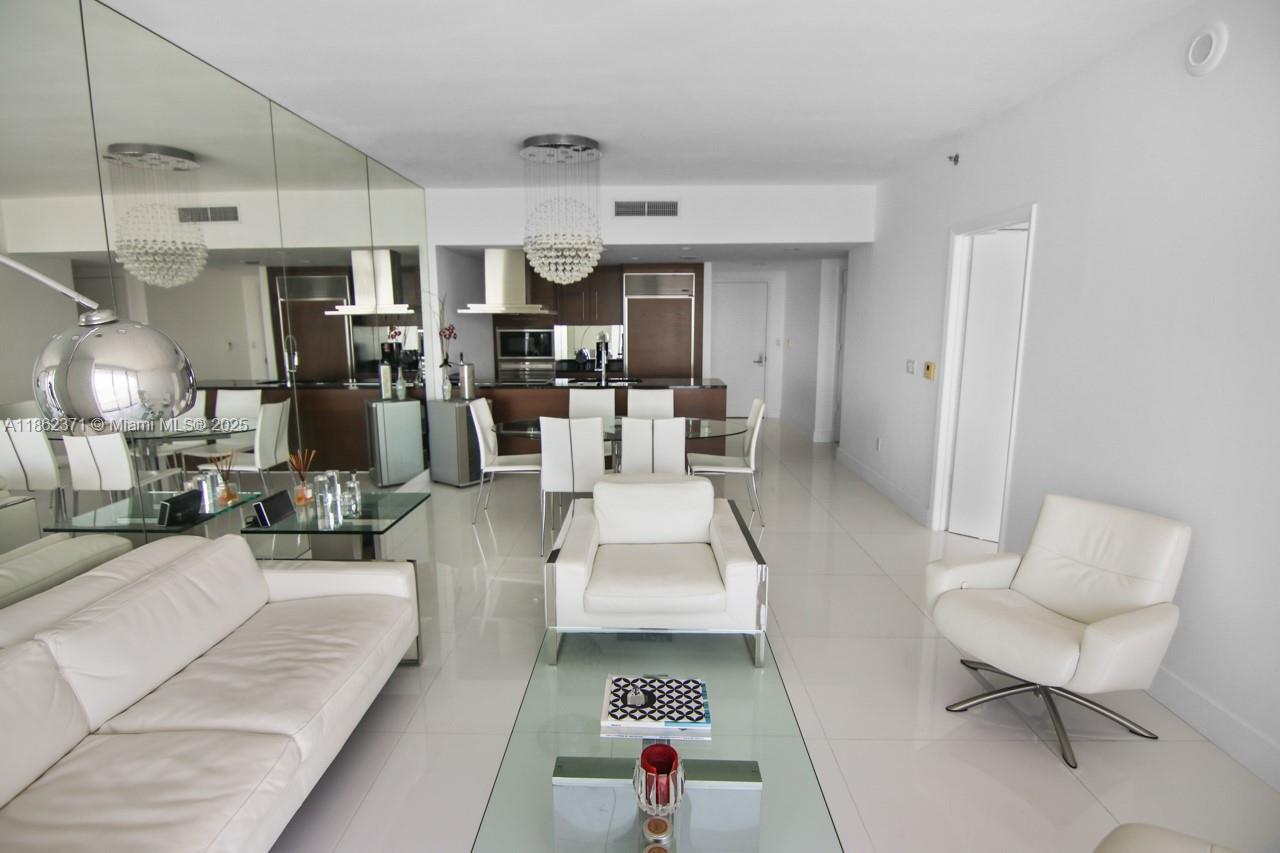 ICON BRICKELL NO TWO - Residential