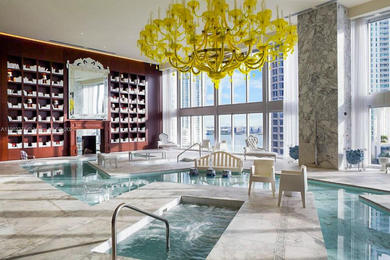 ICON BRICKELL NO TWO - Residential