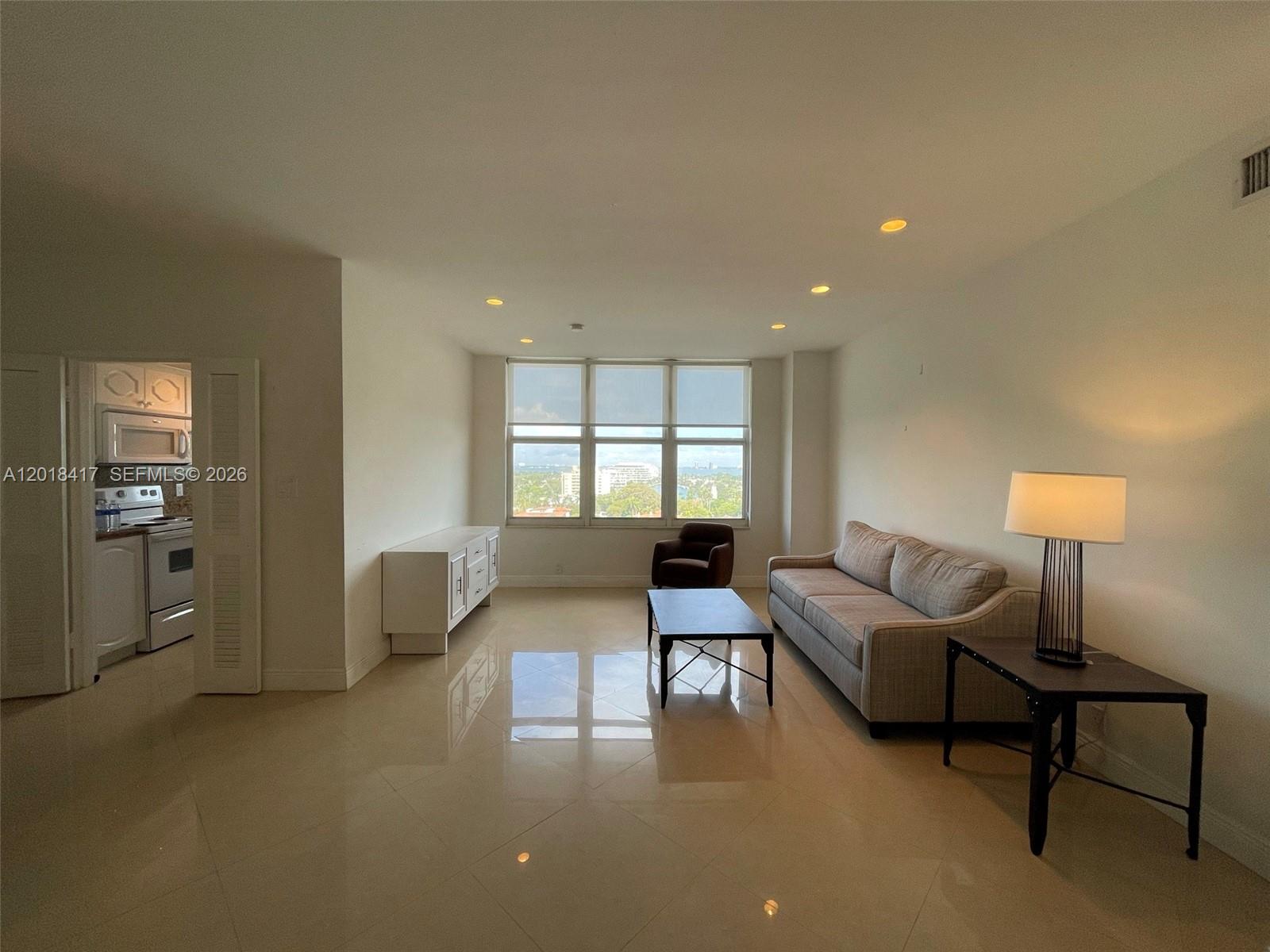 4747 Collins Ave 1102