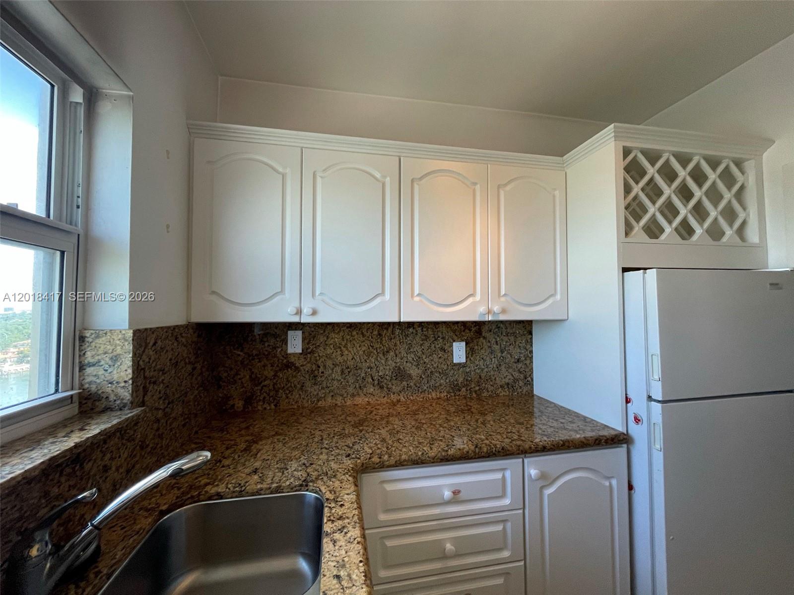 4747 Collins Ave 1102