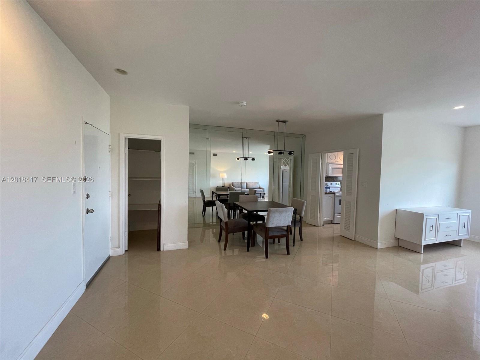 4747 Collins Ave 1102