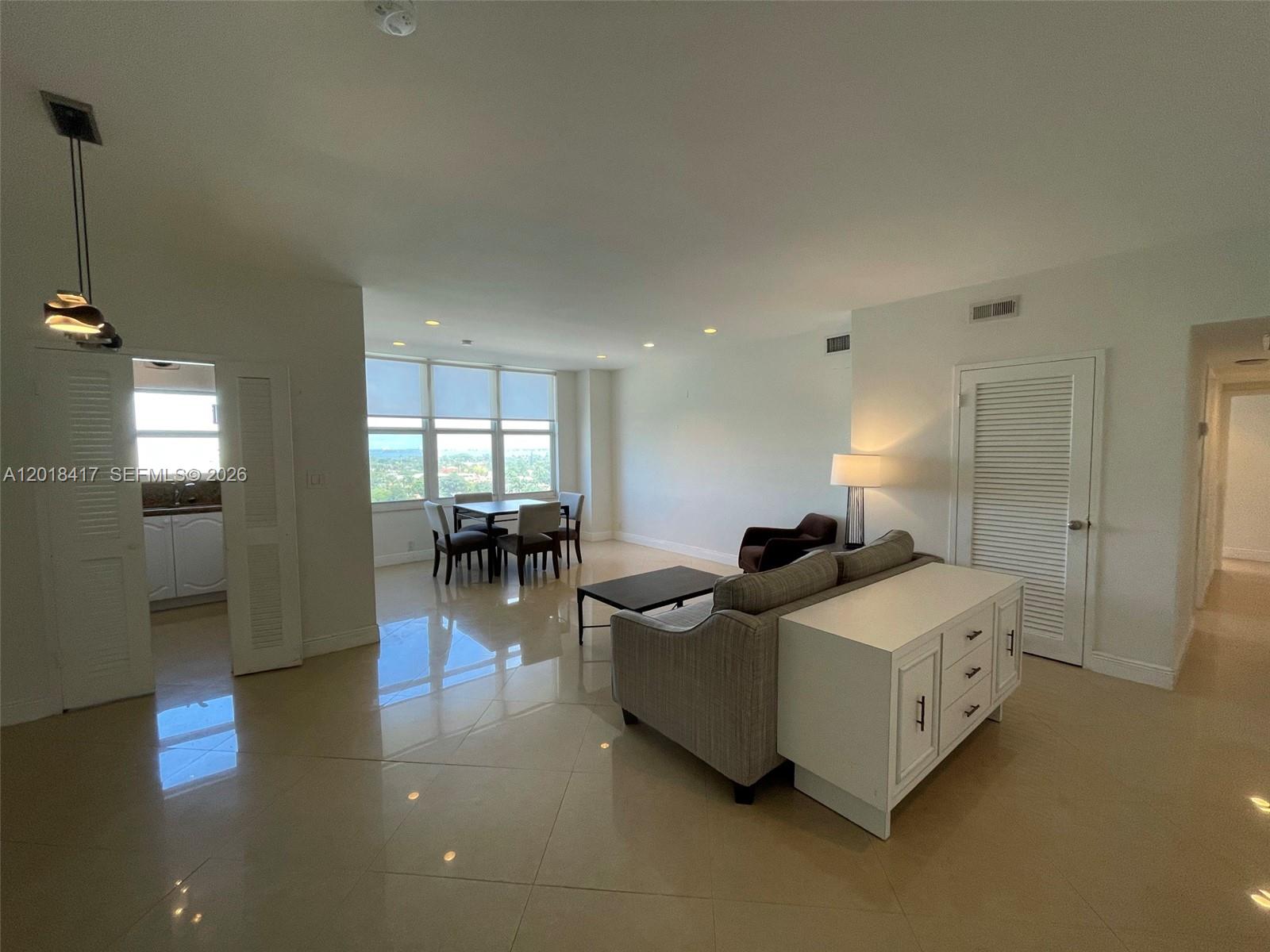 4747 Collins Ave 1102