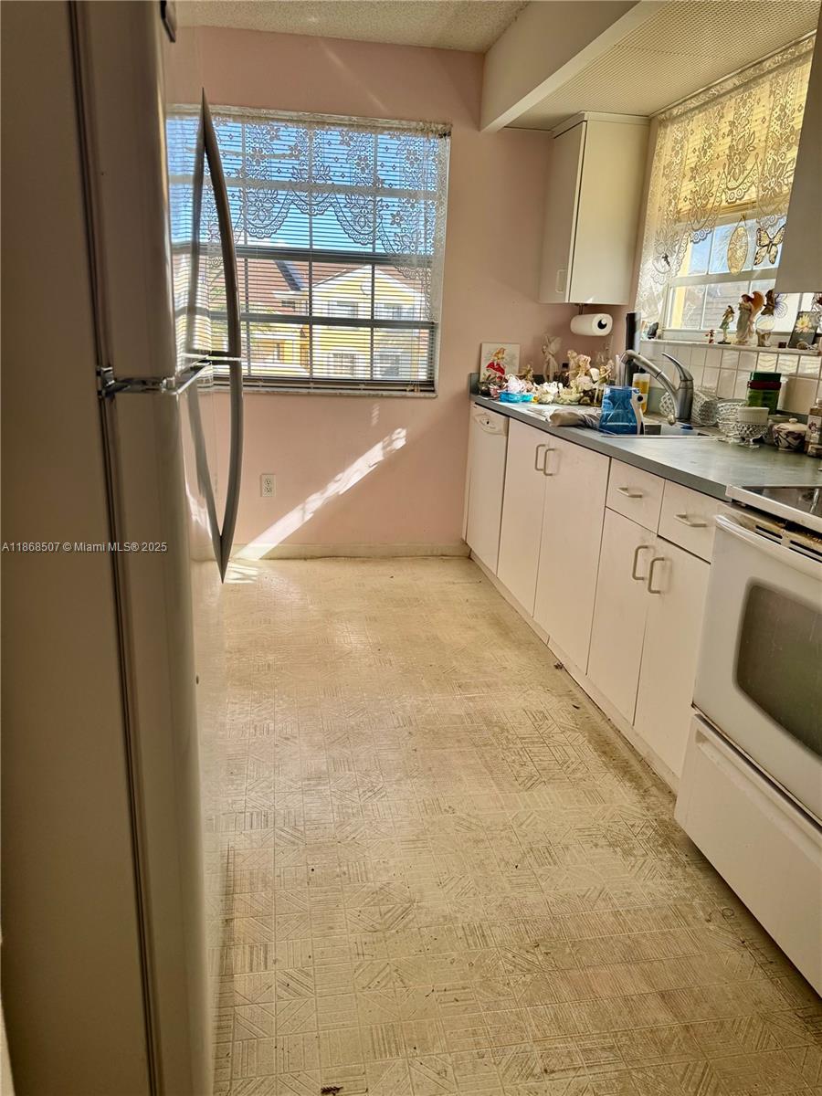 KEYS GATE CONDO NO SEVEN - Residential