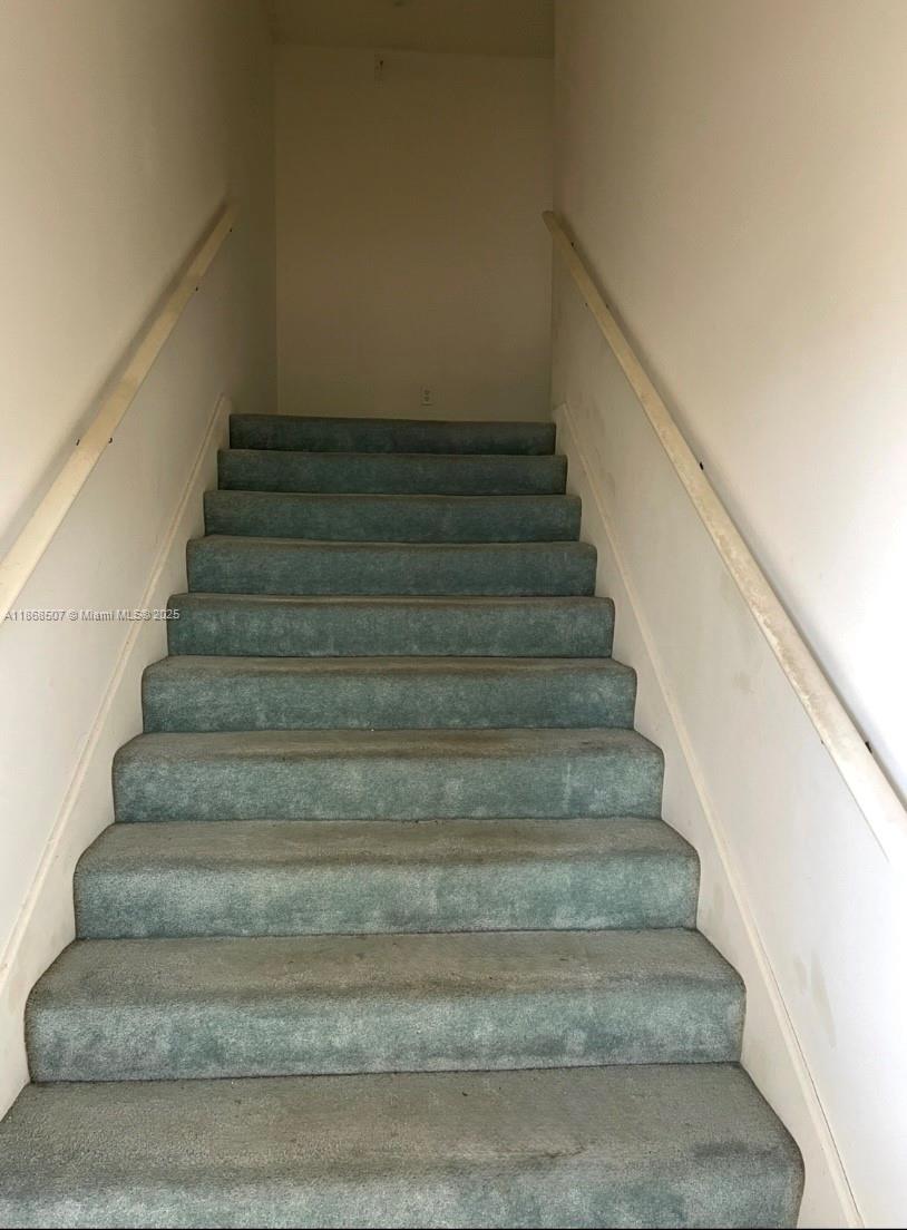 KEYS GATE CONDO NO SEVEN - Residential