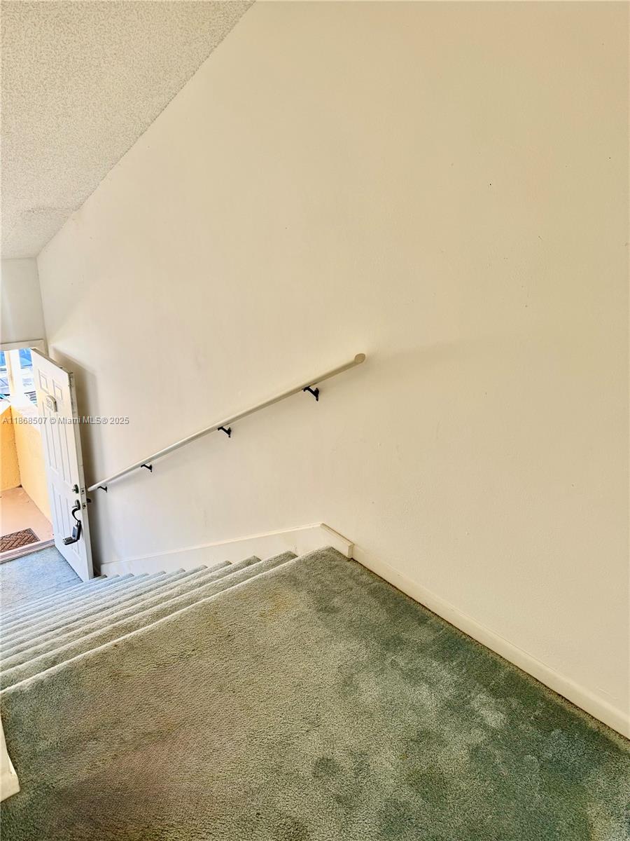 KEYS GATE CONDO NO SEVEN - Residential