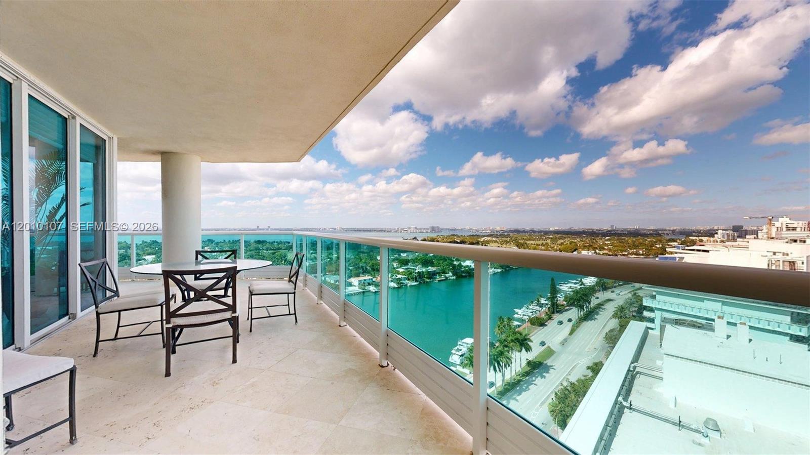 CAPOBELLA CONDO - Residential