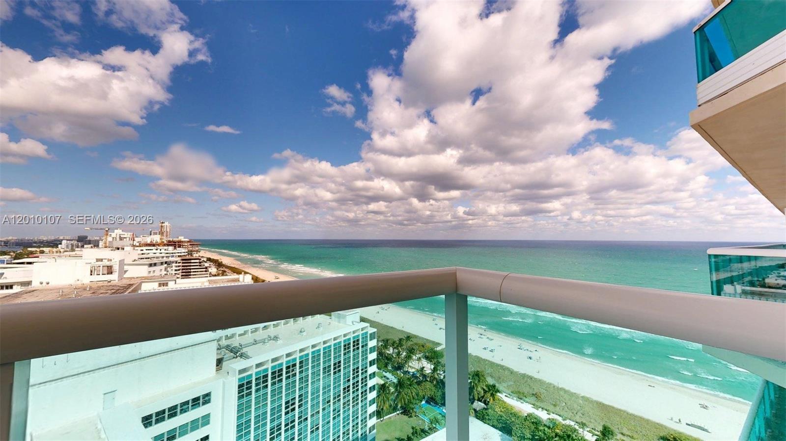 CAPOBELLA CONDO - Residential