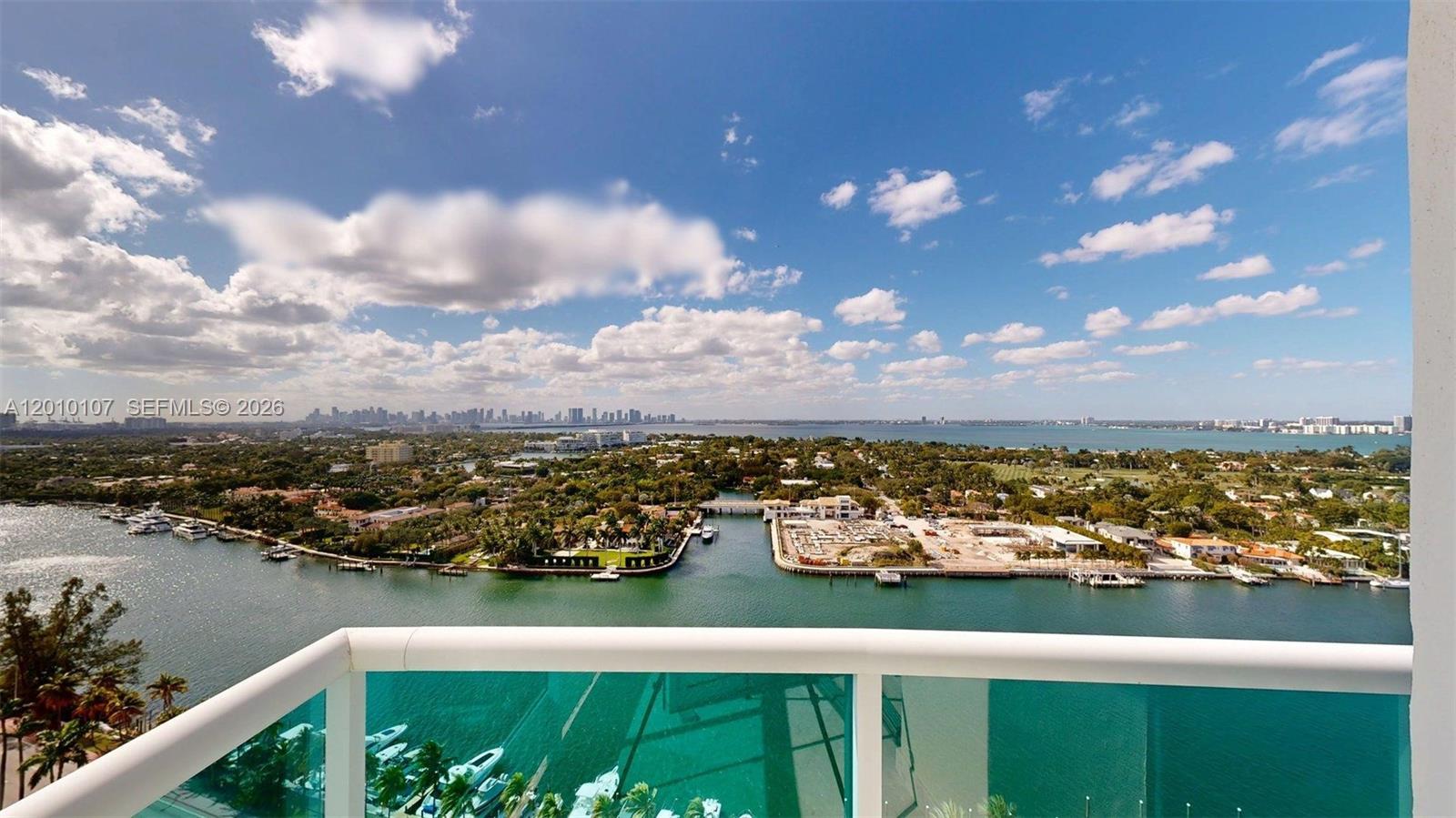 CAPOBELLA CONDO - Residential