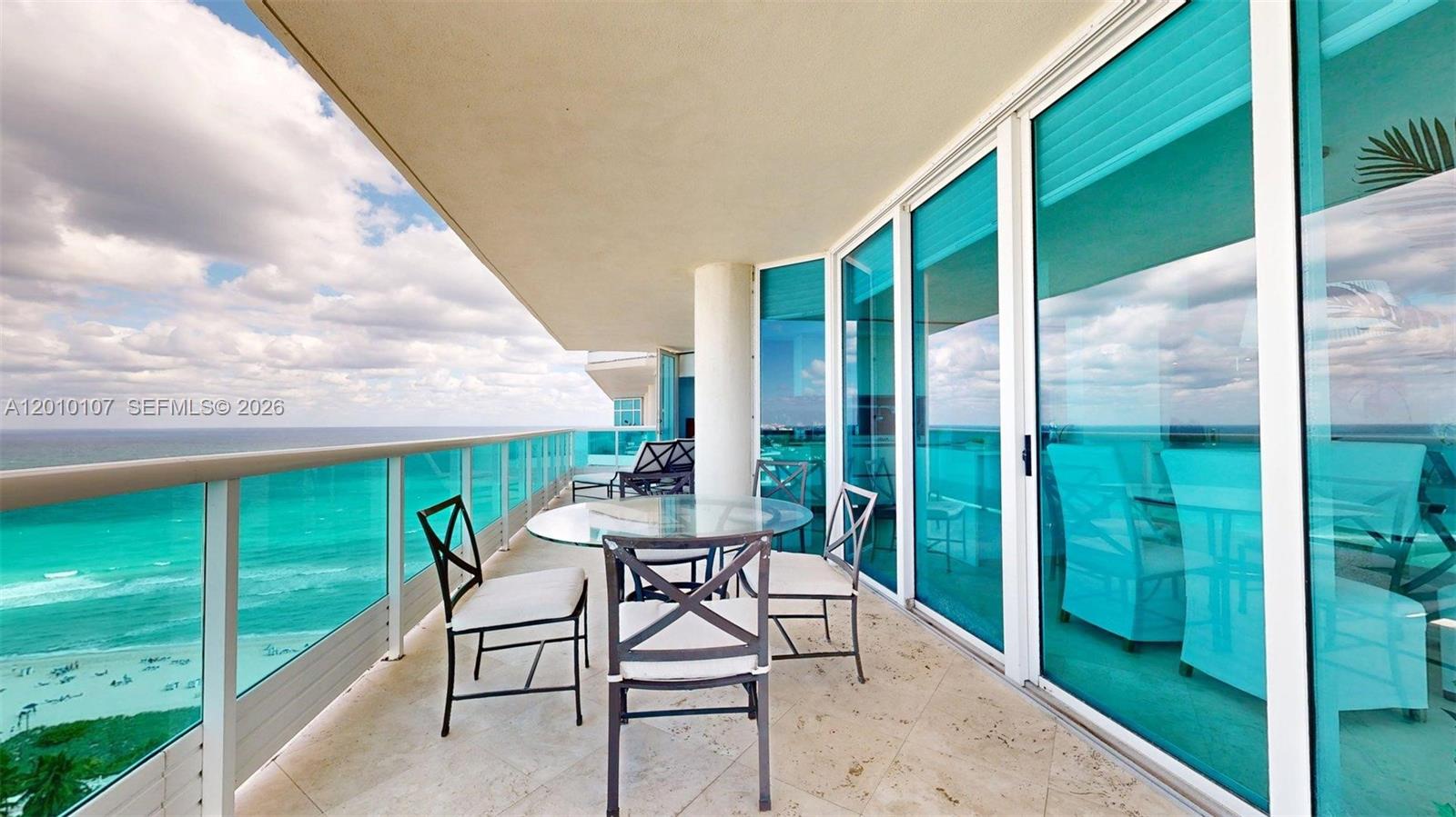 CAPOBELLA CONDO - Residential