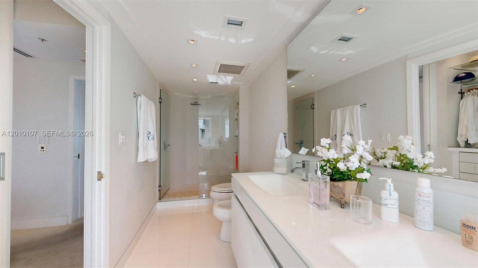 CAPOBELLA CONDO - Residential