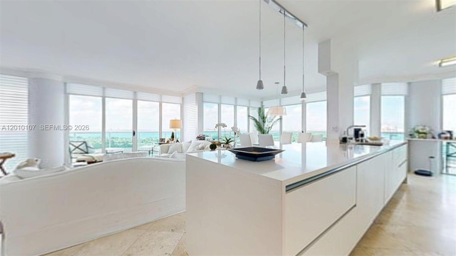 CAPOBELLA CONDO - Residential