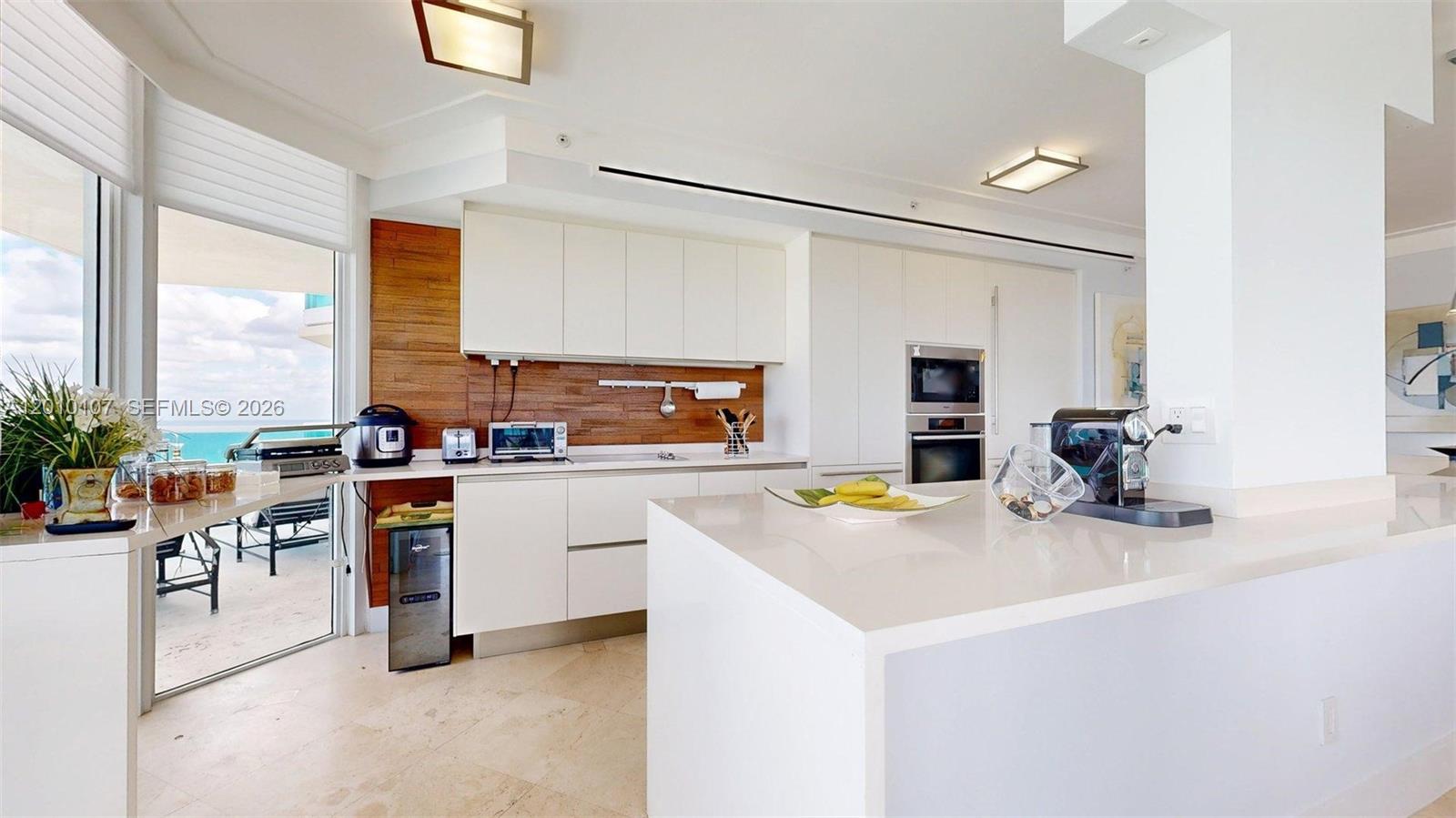CAPOBELLA CONDO - Residential