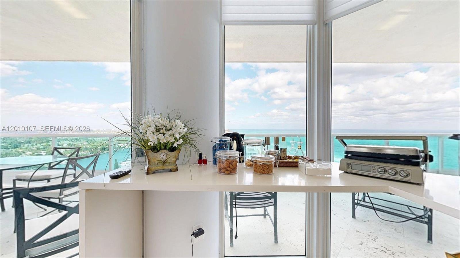 CAPOBELLA CONDO - Residential