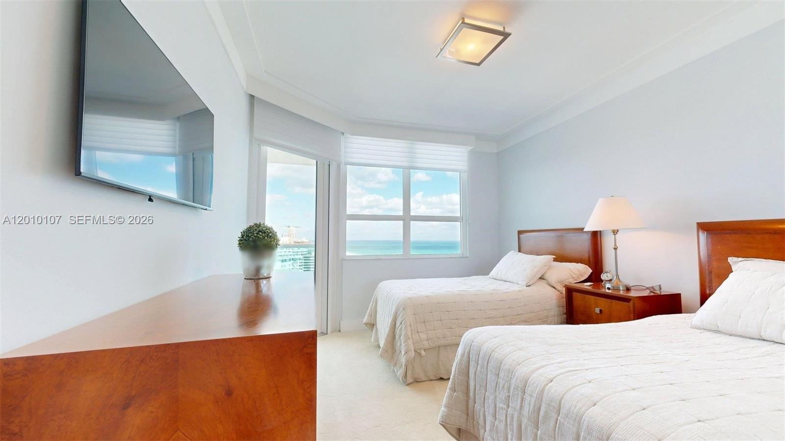 CAPOBELLA CONDO - Residential