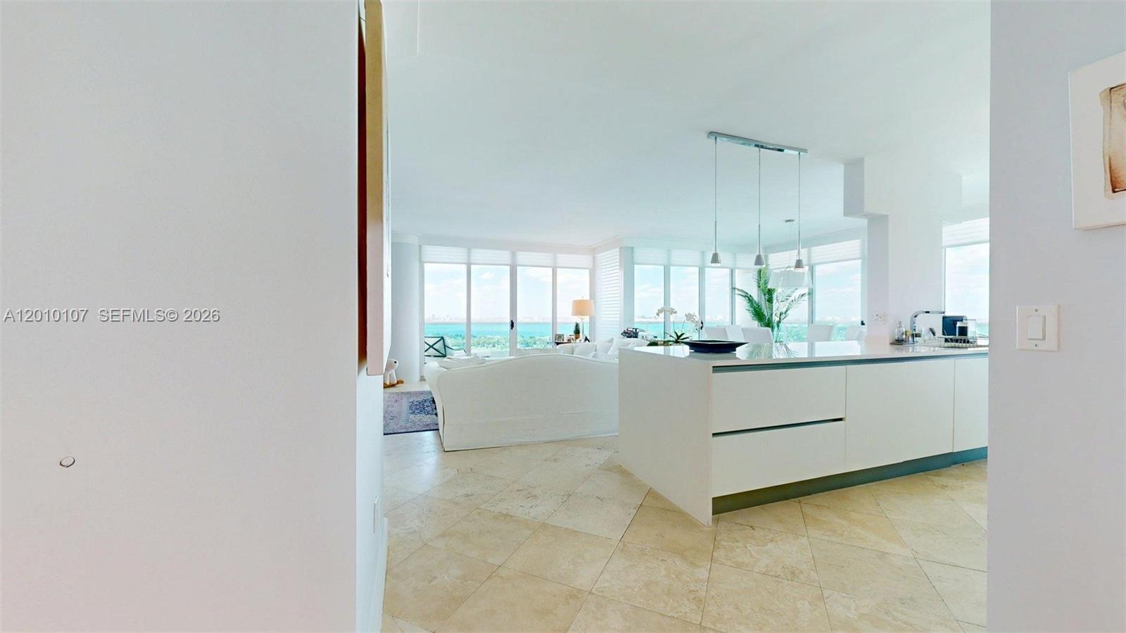 CAPOBELLA CONDO - Residential