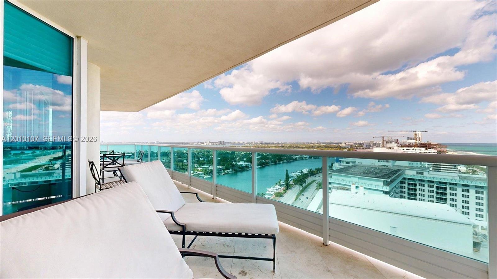 CAPOBELLA CONDO - Residential