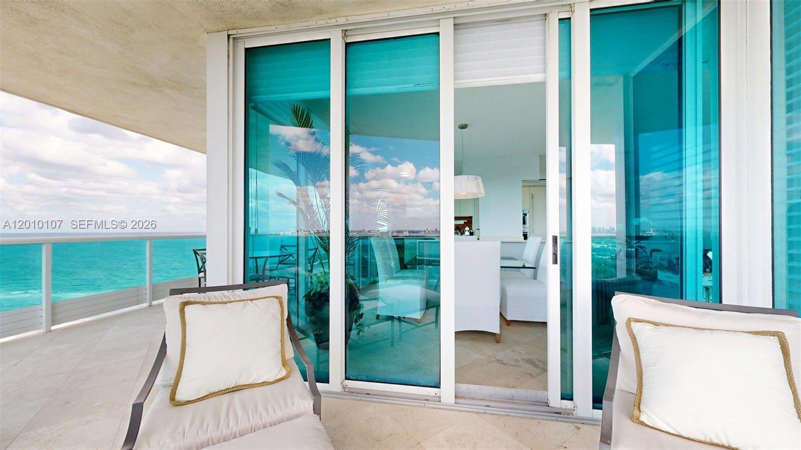 CAPOBELLA CONDO - Residential
