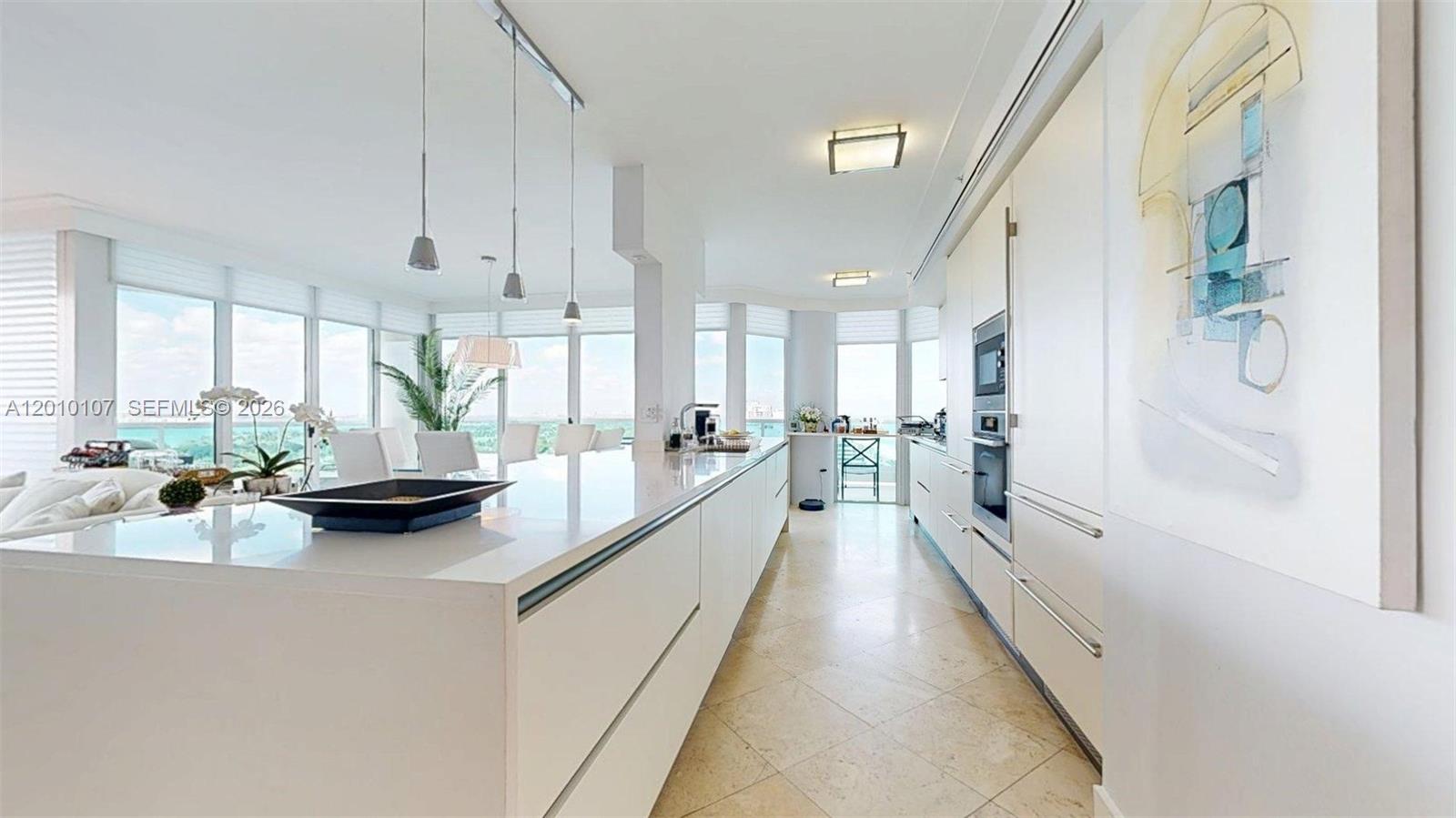 CAPOBELLA CONDO - Residential