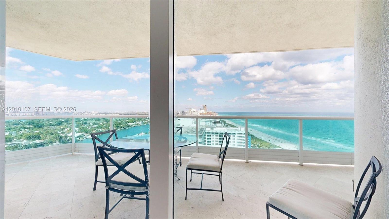 CAPOBELLA CONDO - Residential