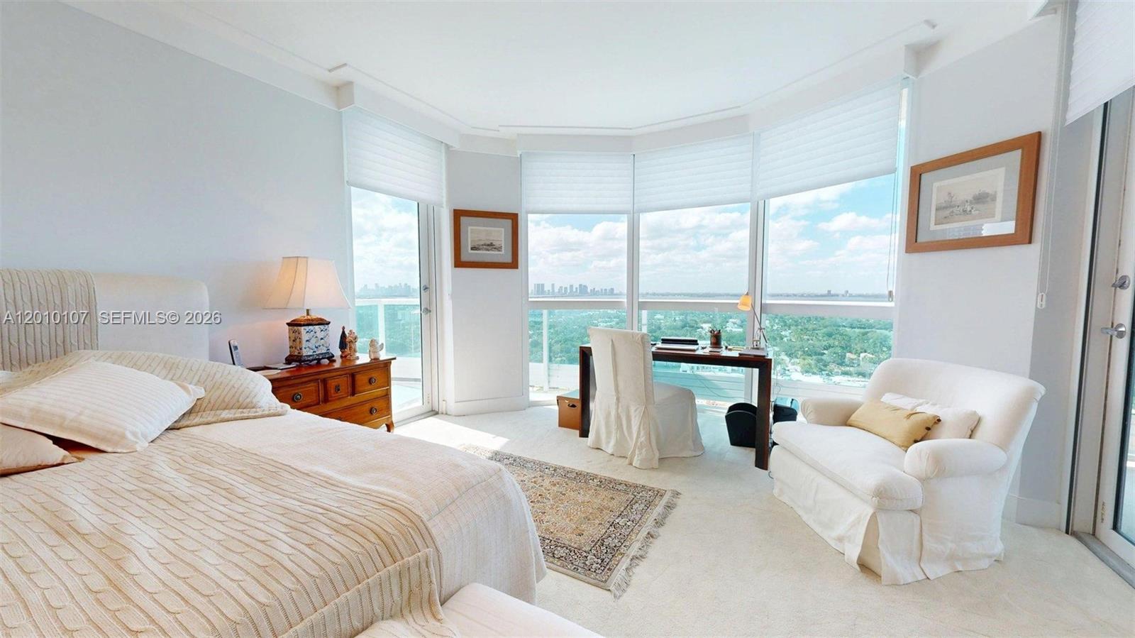CAPOBELLA CONDO - Residential