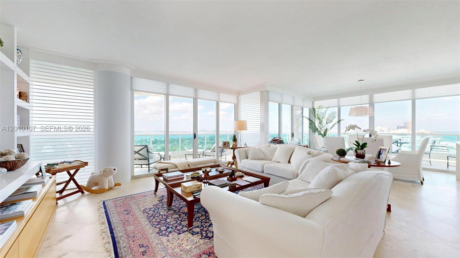CAPOBELLA CONDO - Residential