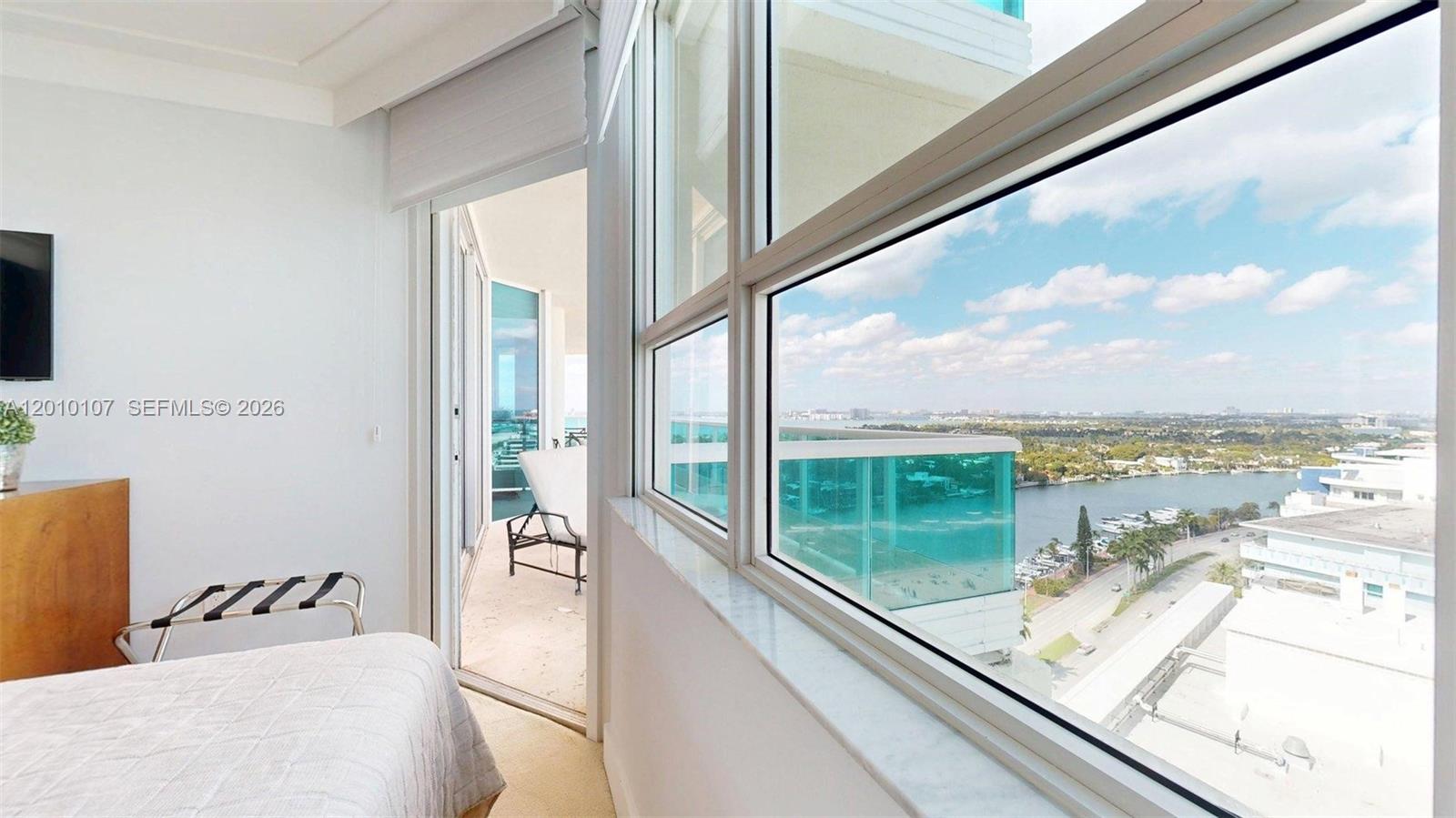 CAPOBELLA CONDO - Residential
