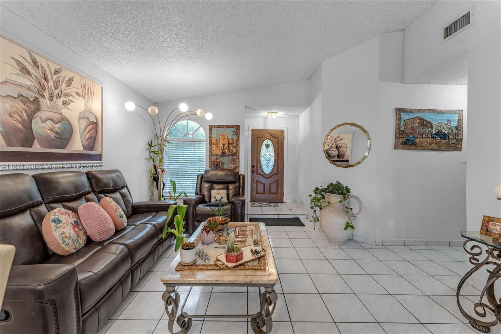 WEST GARDEN HOMES AT LAGO - Residential