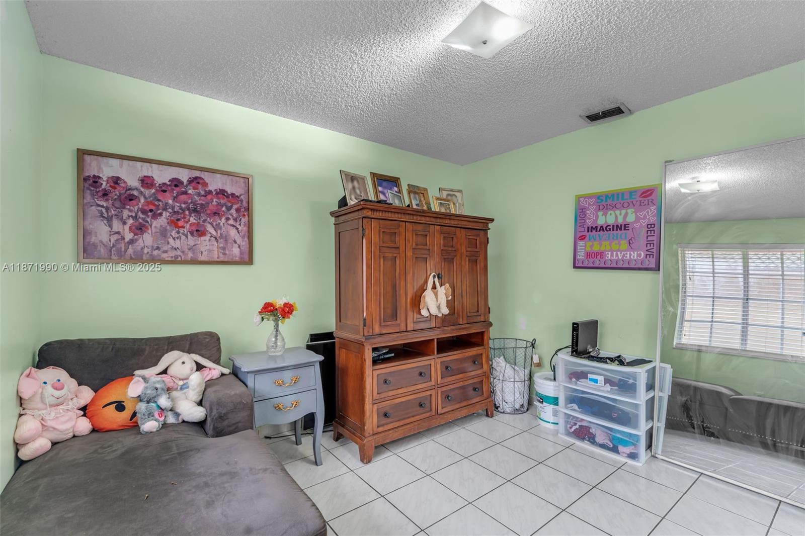 WEST GARDEN HOMES AT LAGO - Residential