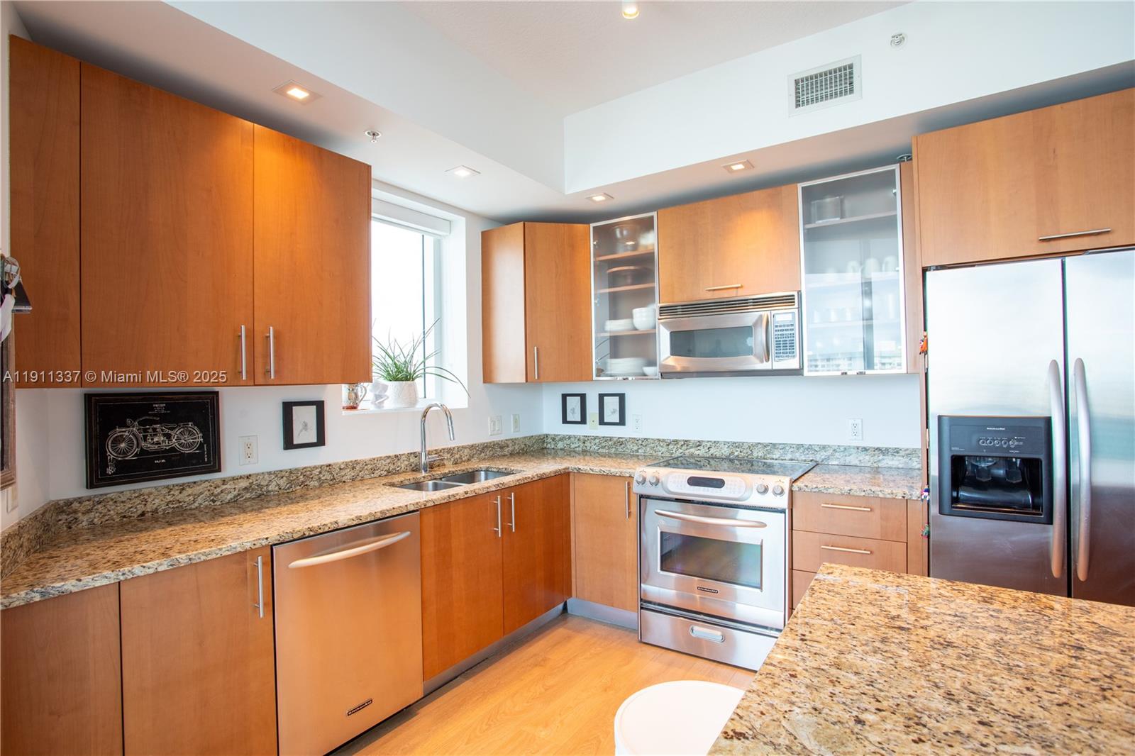 OCEAN MARINE YACHT CLUB C - Residential