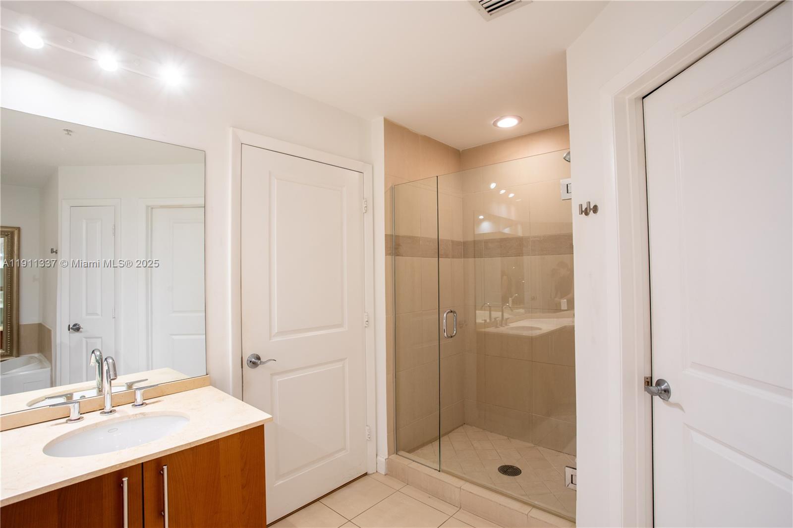 OCEAN MARINE YACHT CLUB C - Residential