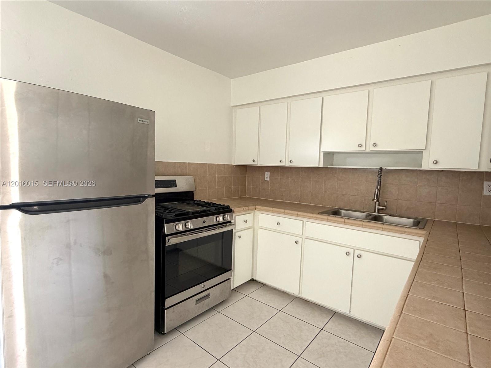 1740 SW 47th Ave