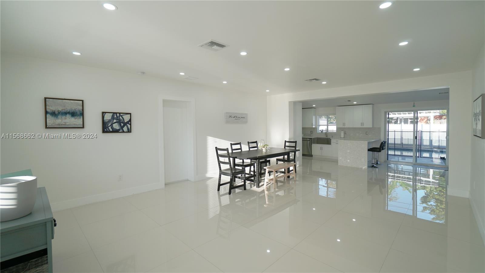 FAIRLAWN ESTS 1ST ADDN - Residential