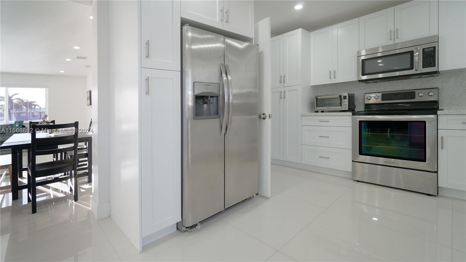 FAIRLAWN ESTS 1ST ADDN - Residential