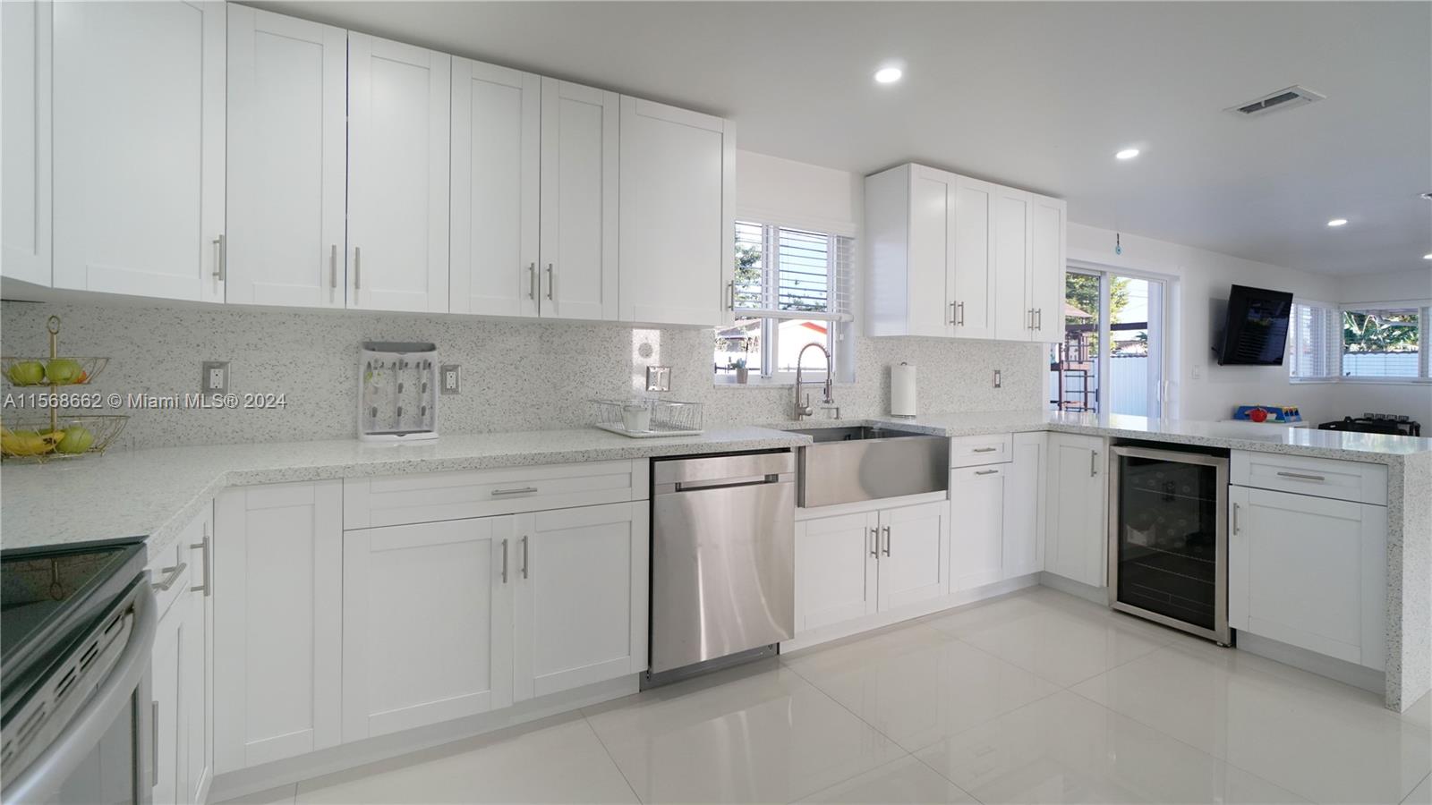 FAIRLAWN ESTS 1ST ADDN - Residential