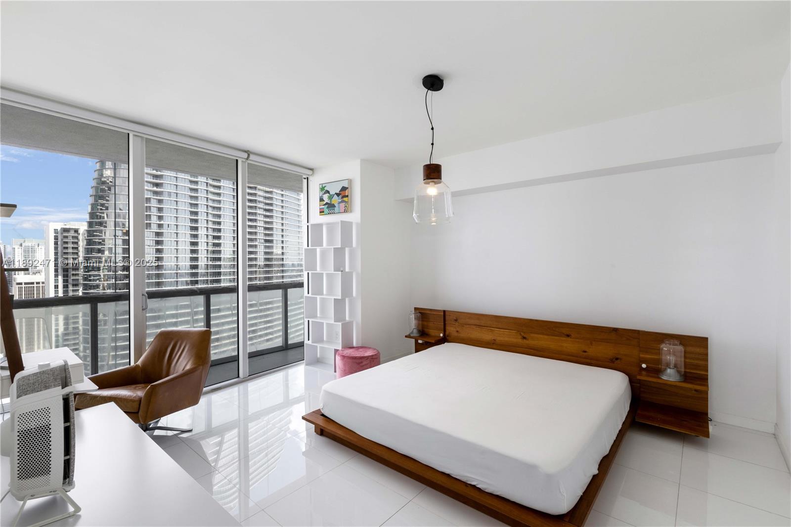 ICONBRICKELL CONDO NO 1 - Residential