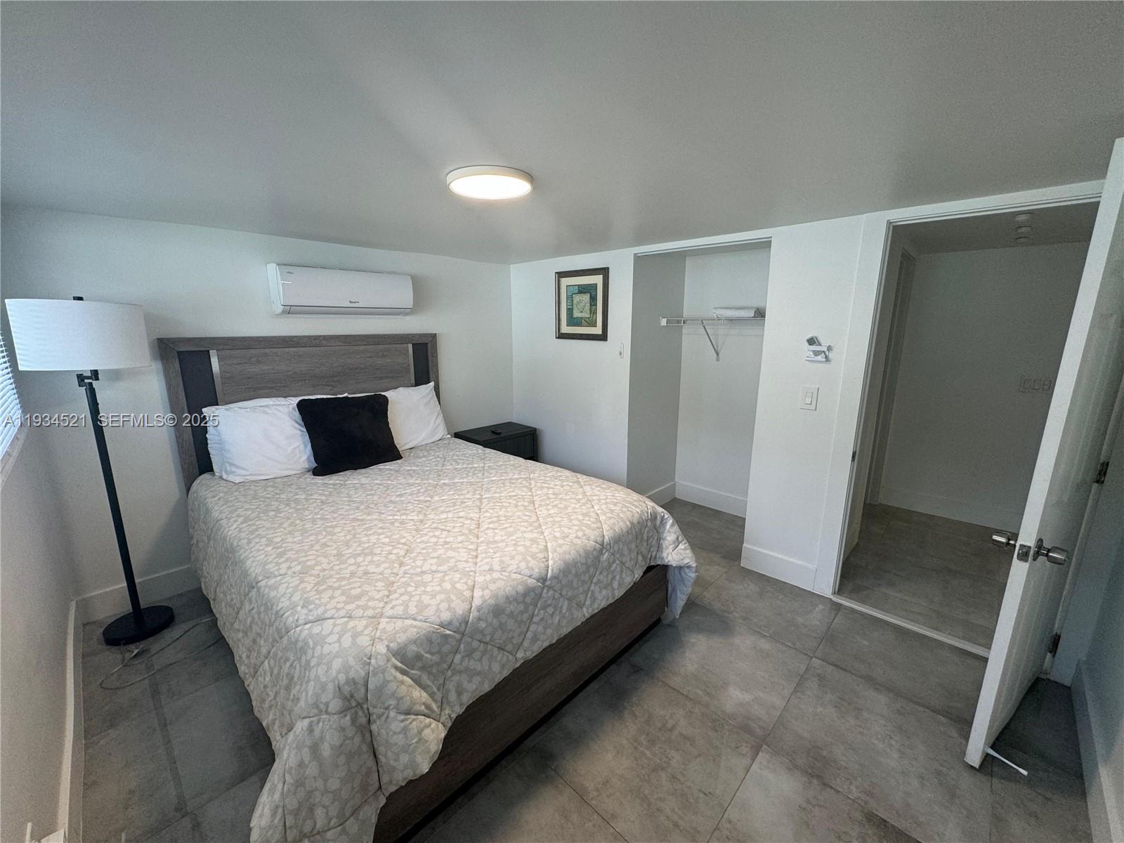 CLAIR LAKE - Residential Lease