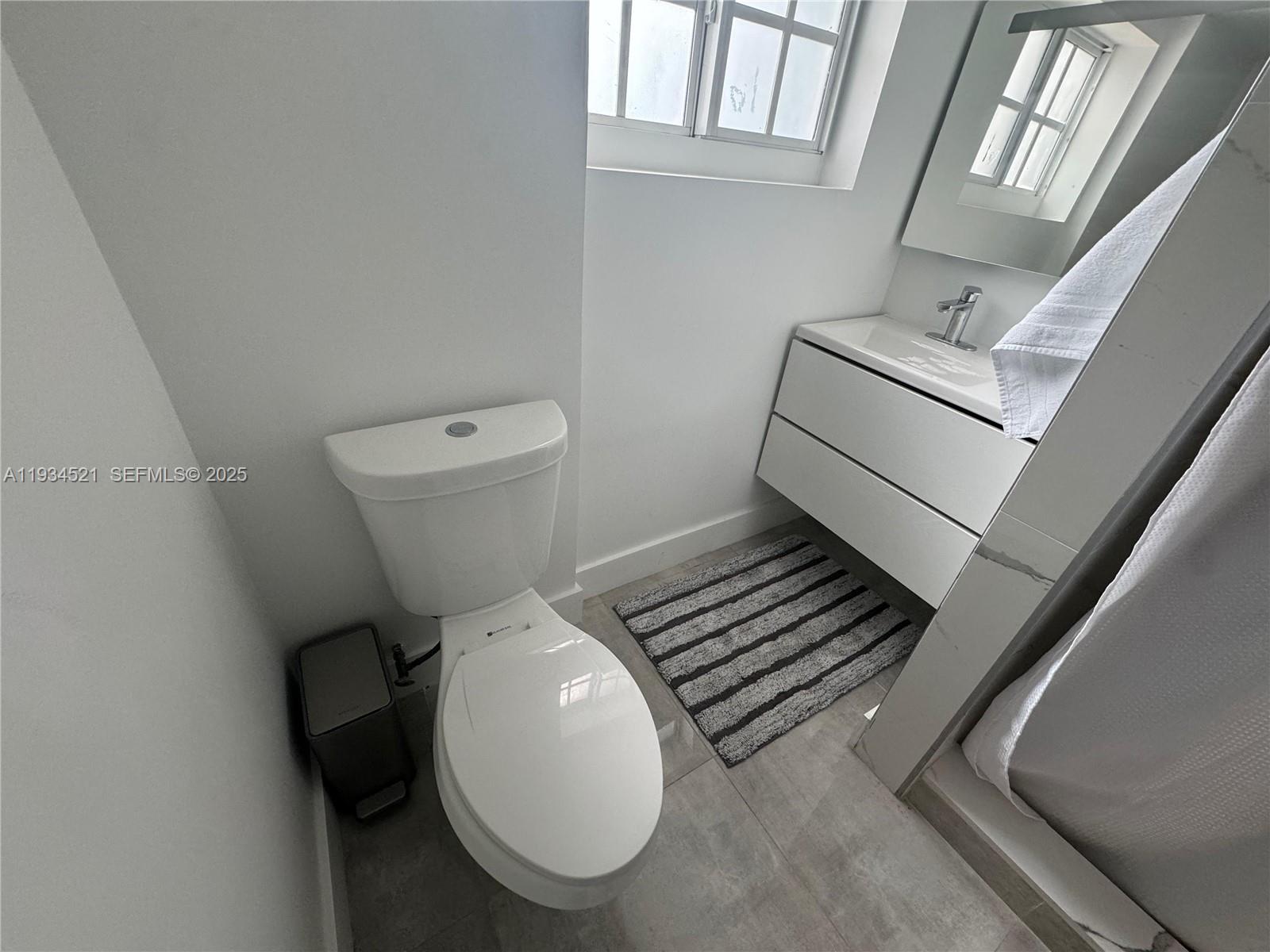 CLAIR LAKE - Residential Lease