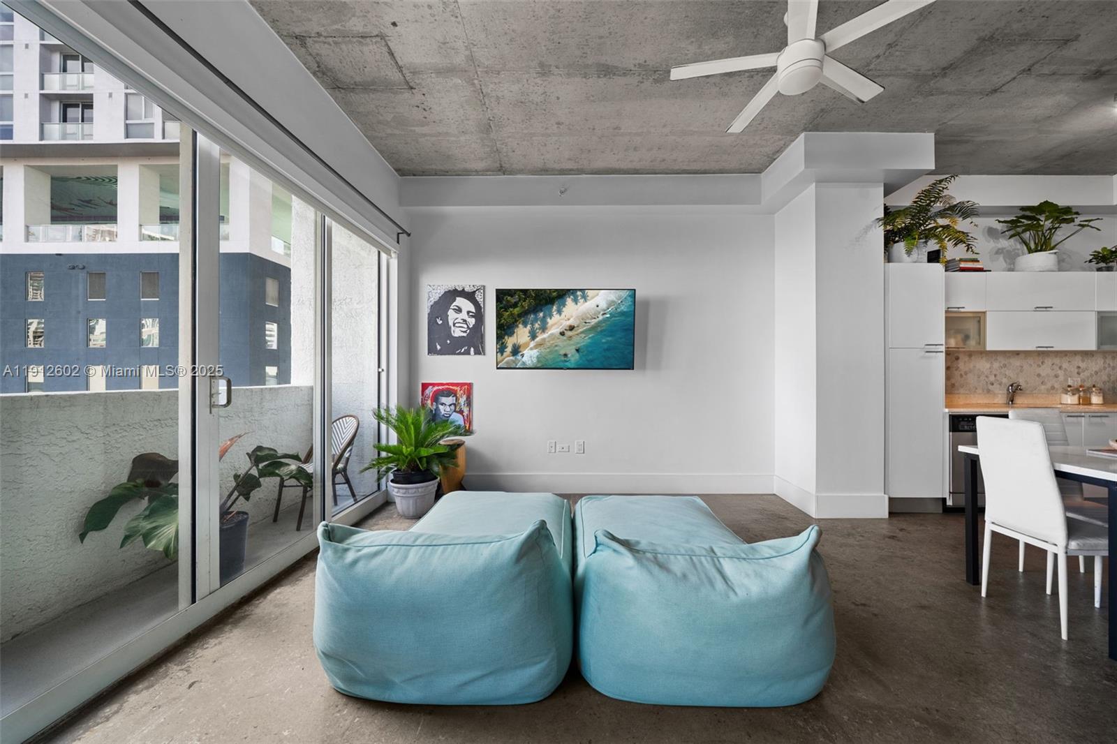 THE LOFT DOWNTOWN II COND - Residential