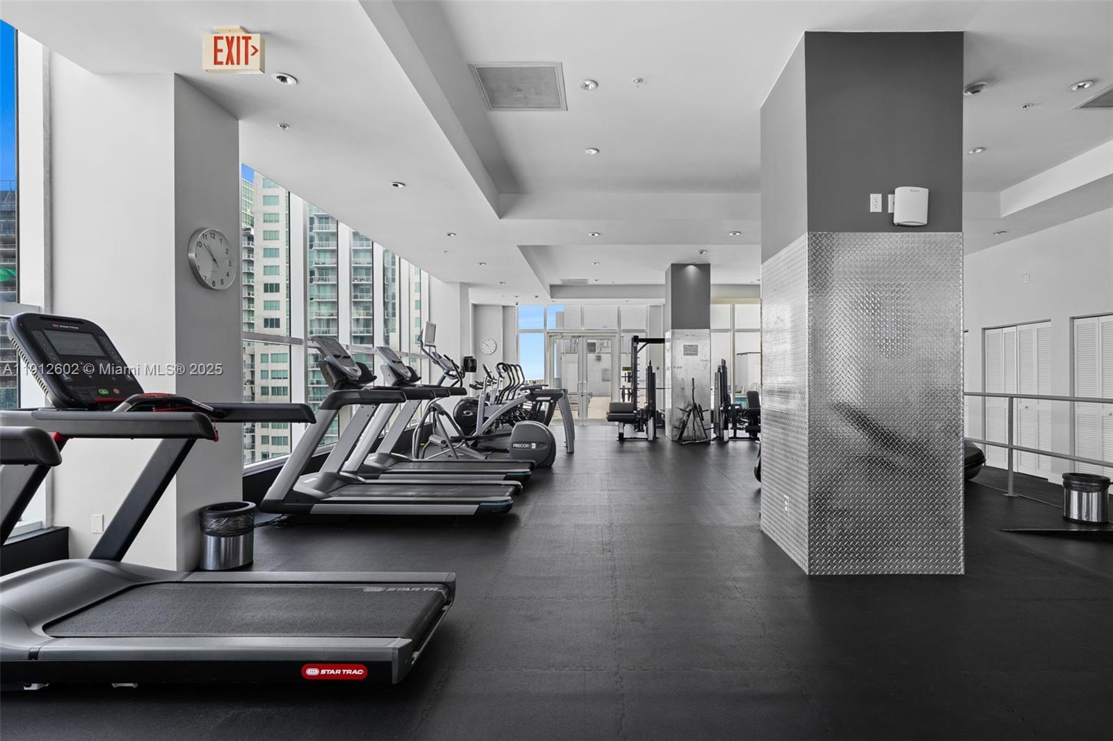 THE LOFT DOWNTOWN II COND - Residential